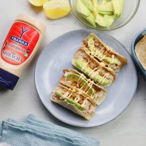 receta de mini-tacos-atun-aguacate con mayonesa-sriracha ybarra